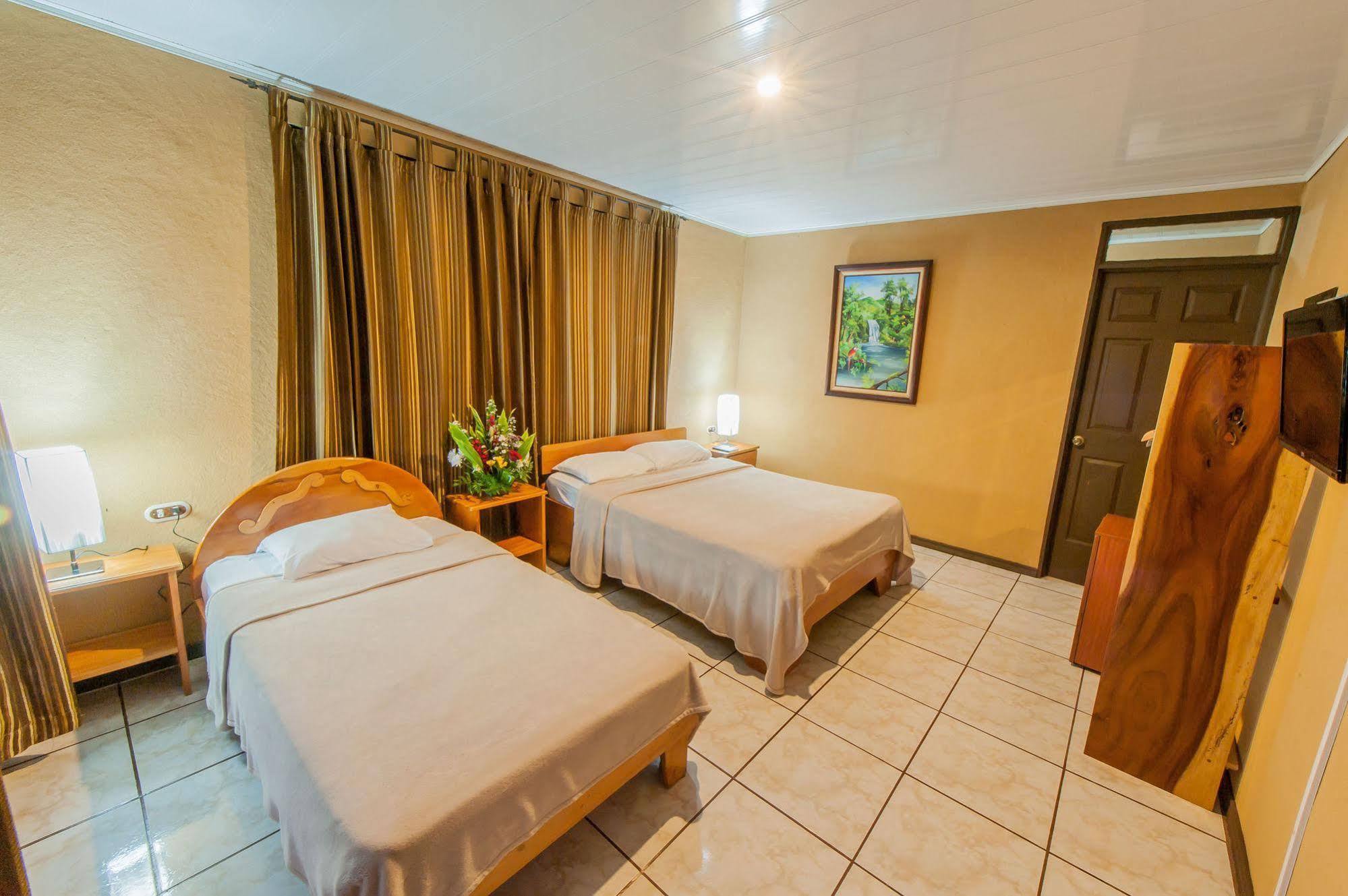 Cabinas Eddy B&B Monteverde Ngoại thất bức ảnh